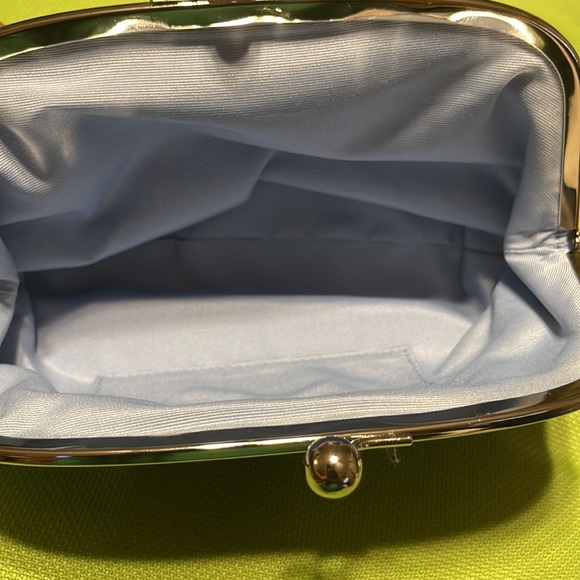 COACH NAVY POLKA DOT KISSLOCK WRISTLET/CLUTCH - Picture 6 of 6